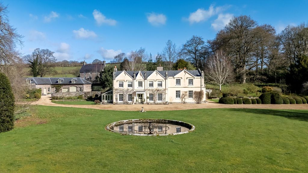 Property photo 1 of 31 Image