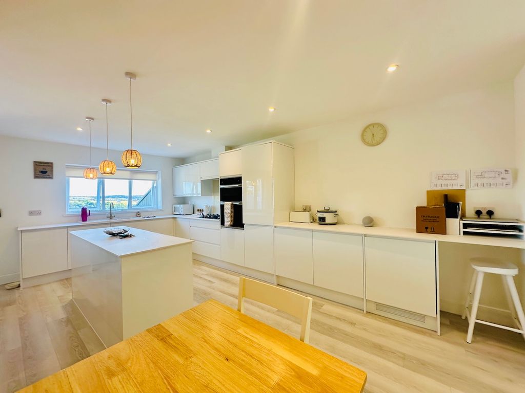 Property photo 3 of 21 Open Plan Living Kitchen