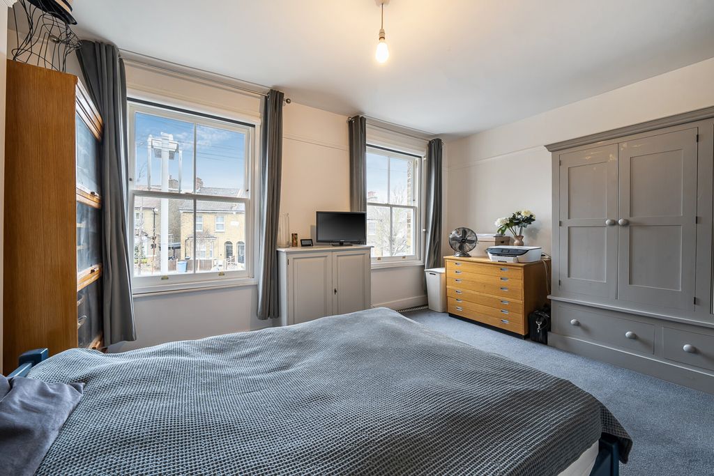 Property photo 2 of 21 1416404-18-6995c7...