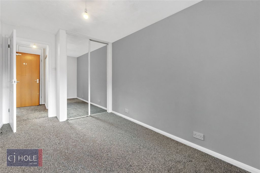 Property photo 3 of 7 Bedroom