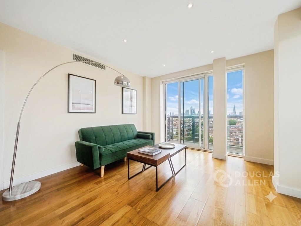Property photo 3 of 12 5E8Eed72-0-4492-A...