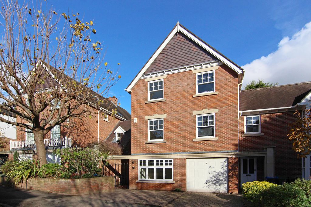 Property photo 1 of 10 Image