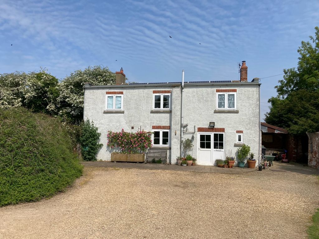 Property photo 1 of 13 Front