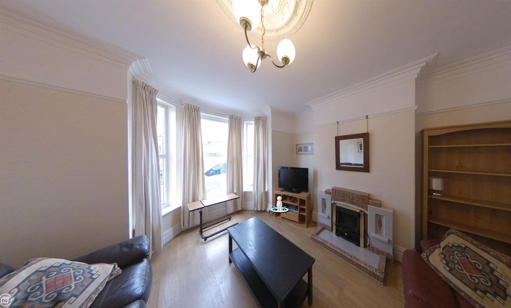 Property photo 2 of 11 13Hs1.Png