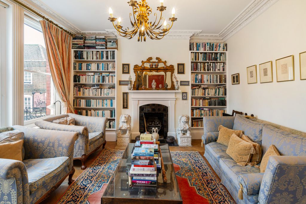 Property photo 3 of 10