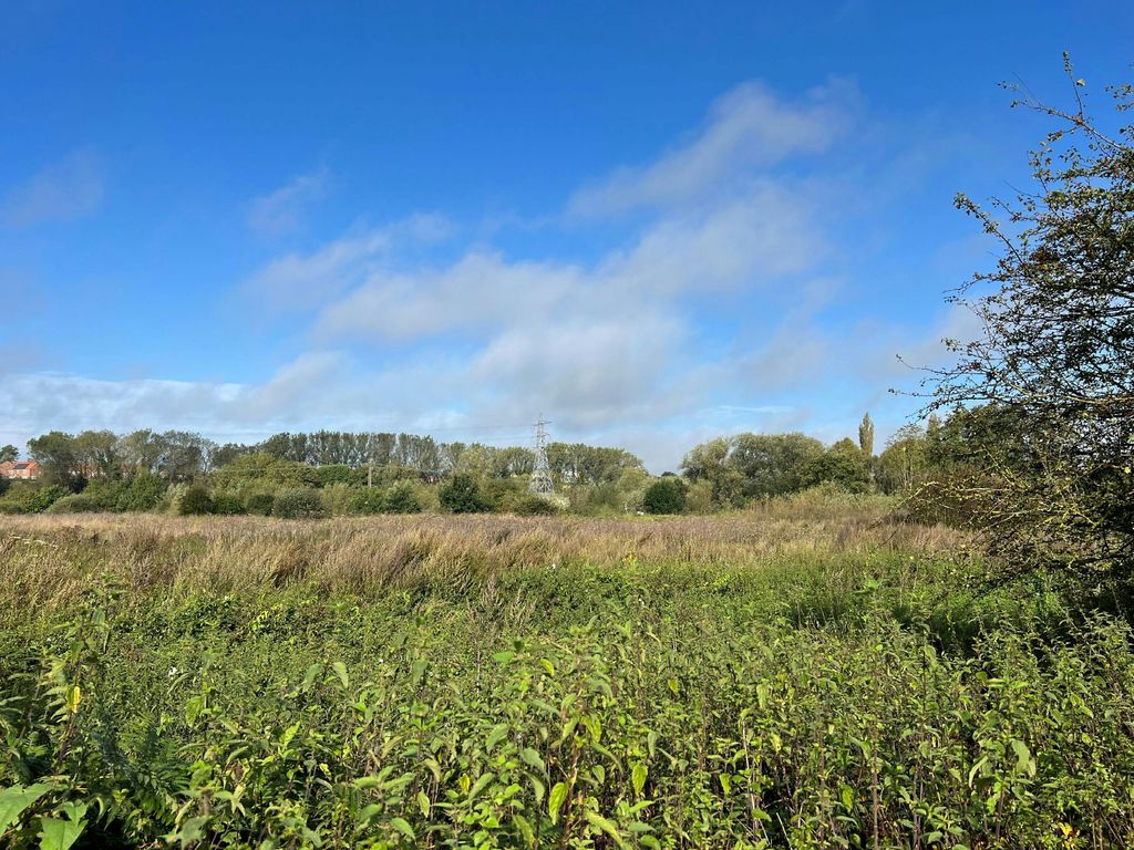 Property photo 2 of 4 2.Jpeg