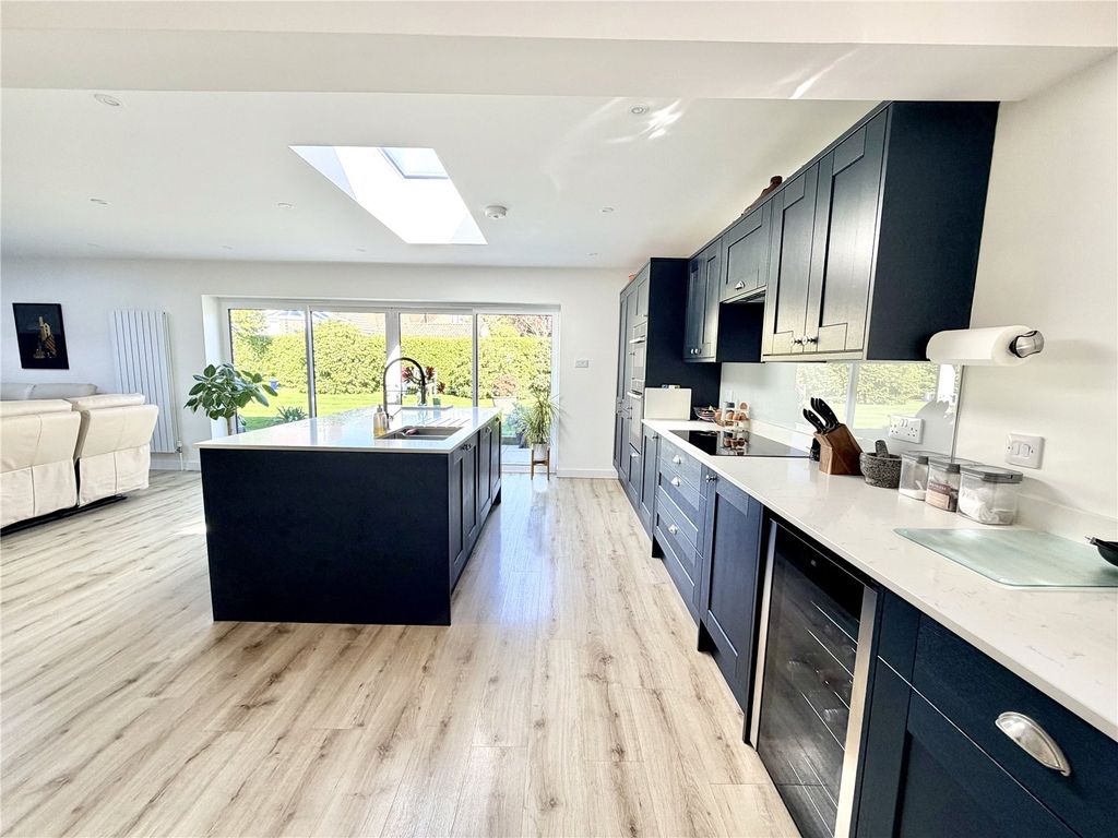 Property photo 3 of 16 Picture No. 07