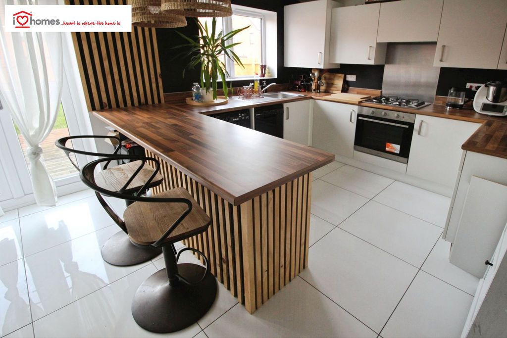 Property photo 2 of 12 Photo 9