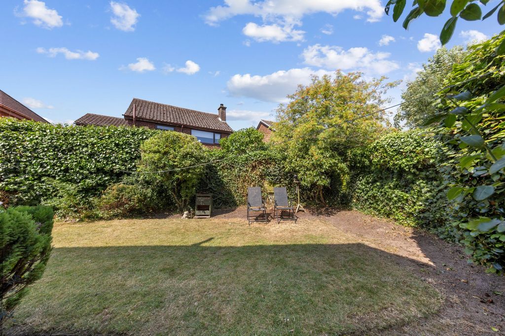 Property photo 2 of 22