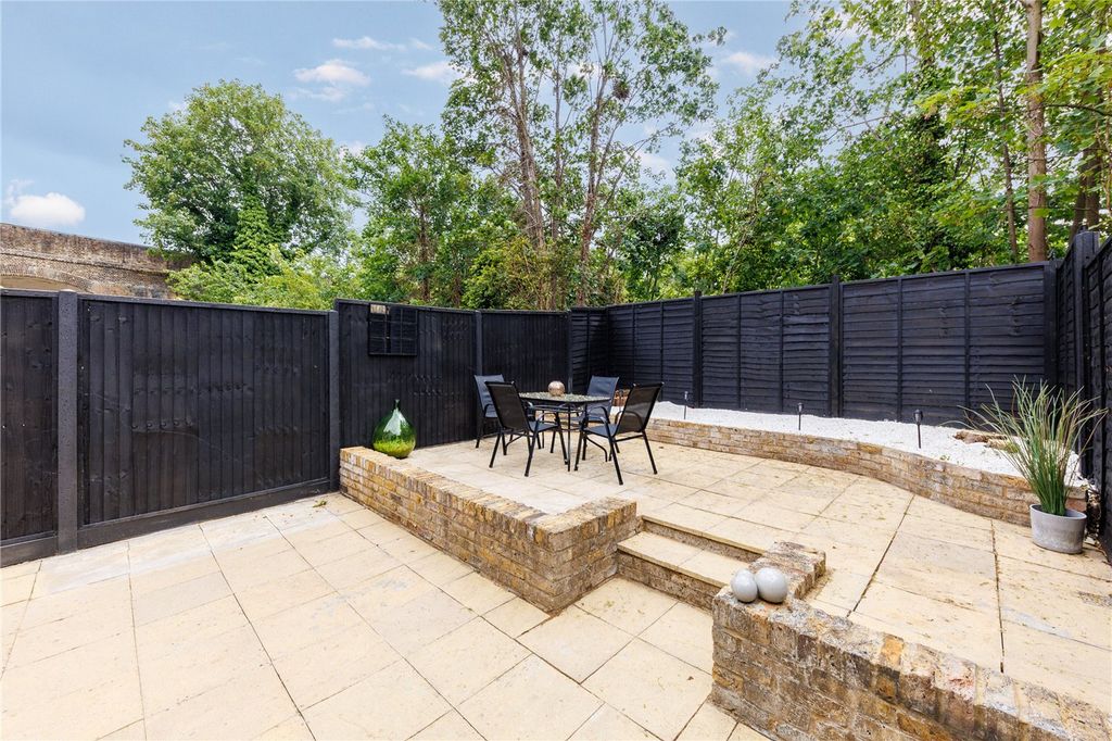 Property photo 2 of 10 Picture No. 04