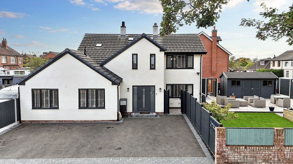 Property photo 1 of 26