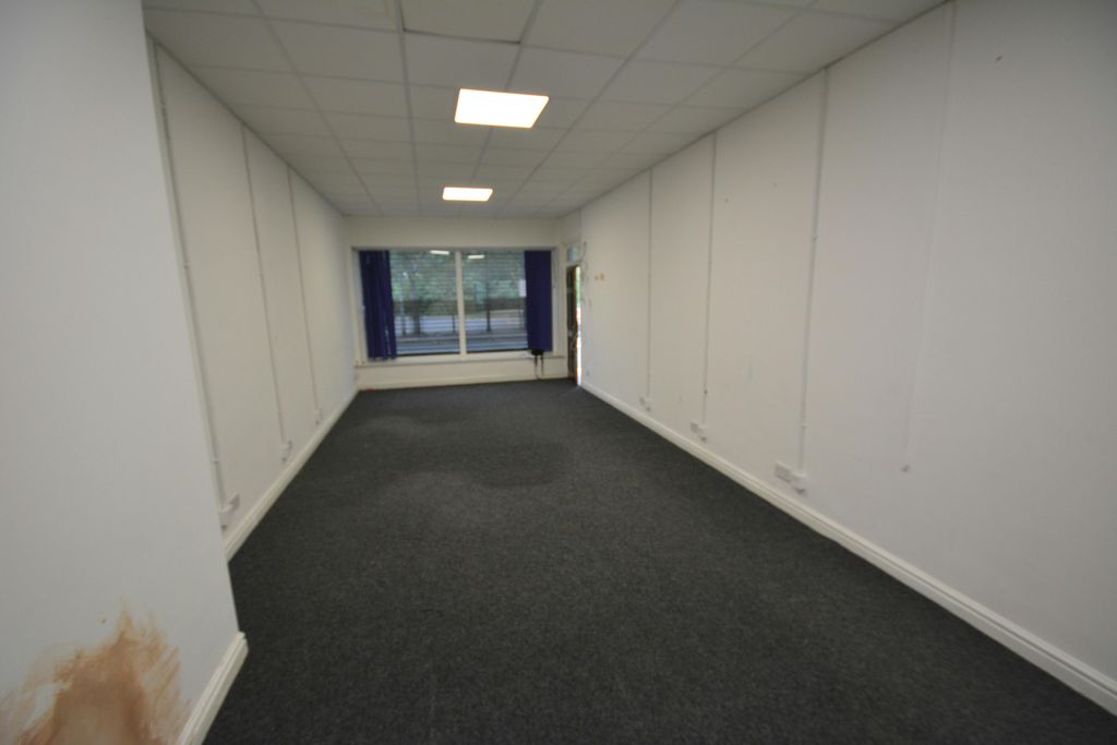 Property photo 2 of 6 Shop Floor