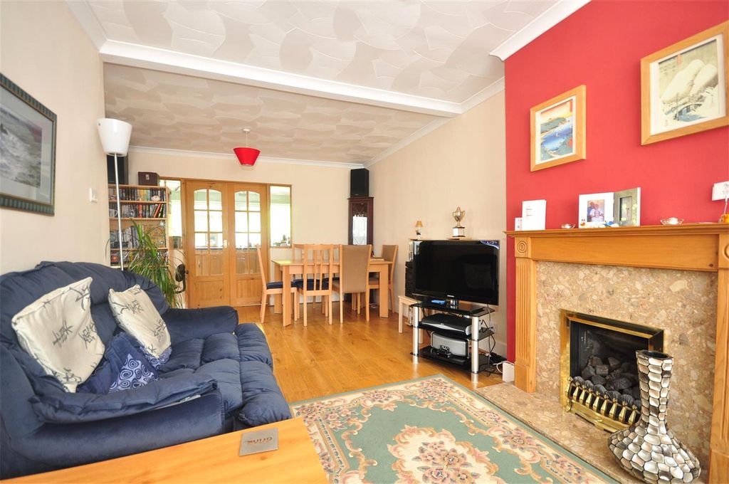 Property photo 3 of 6 Loungediner.Jpg