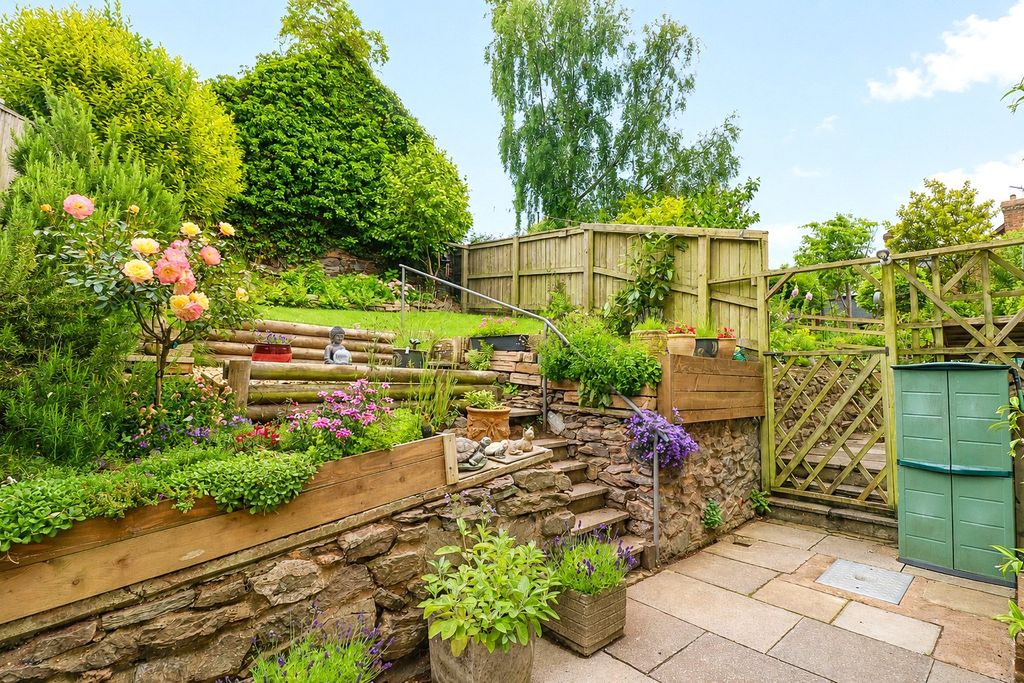 Property photo 3 of 17 3 - Picture No. 21