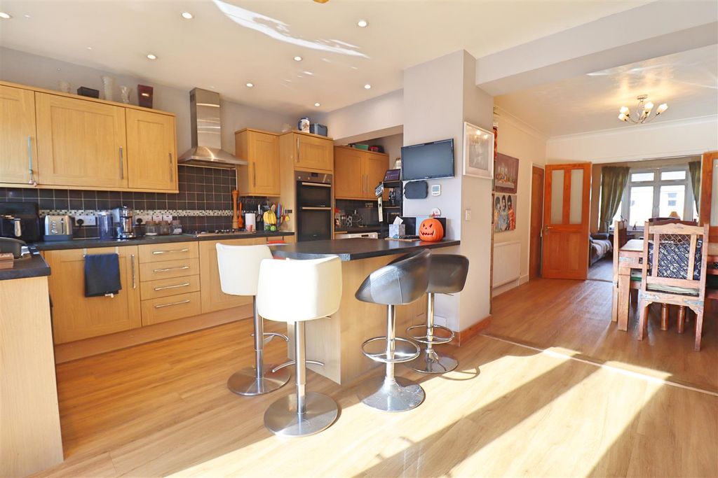 Property photo 3 of 21 Img_1007.Jpg