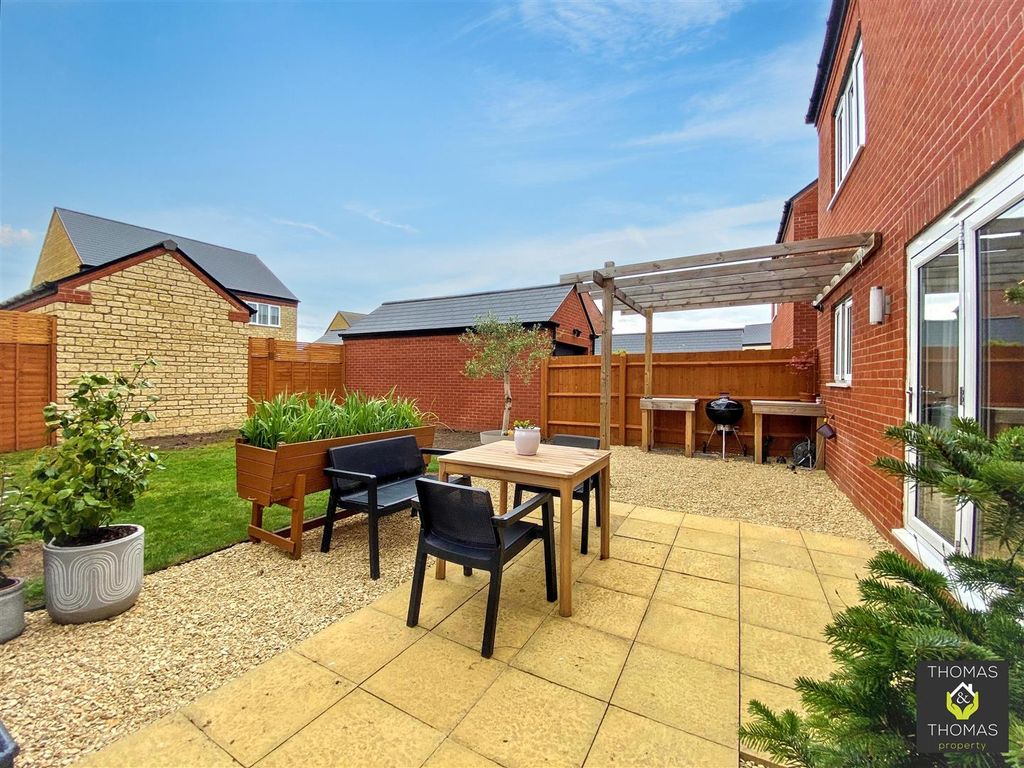 Property photo 3 of 21