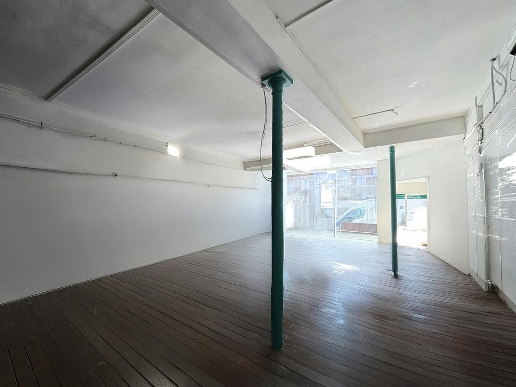 Property photo 1 of 2 Furniture_Removed.Jpg