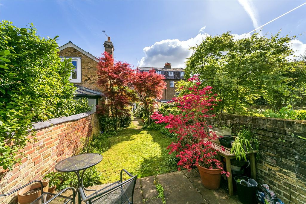 Property photo 2 of 24 Picture No. 57