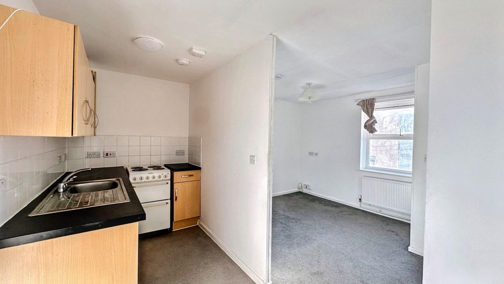 Property photo 1 of 6 E2Pruwuc50Yvb1Rmtxc7Gw