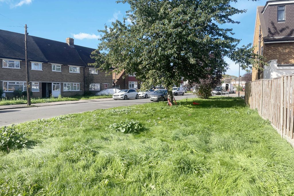 Property photo 1 of 5 Land At 1 Arbour Road, Enfield En3 7Tx