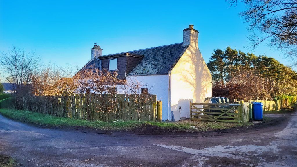 Property photo 2 of 28