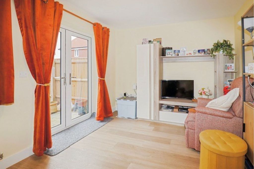 Property photo 2 of 14