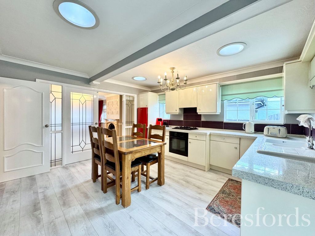 Property photo 3 of 15 Picture No. 15