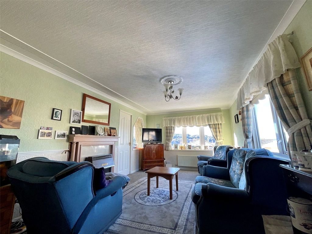 Property photo 3 of 18 Picture No. 11