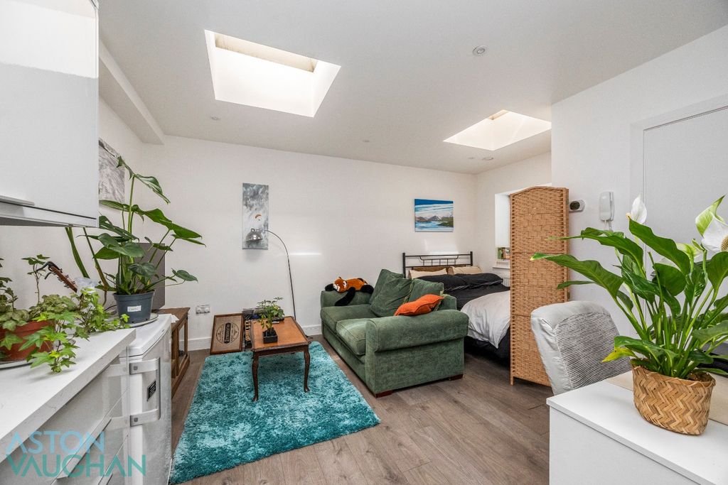 Property photo 1 of 10 4700440