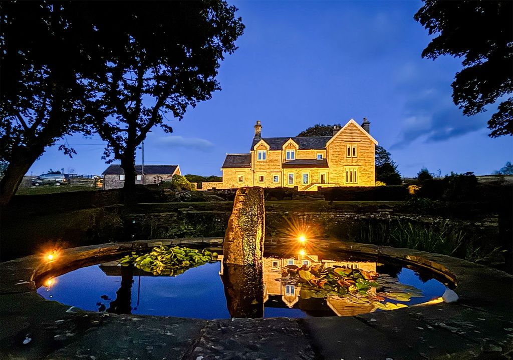 Property photo 1 of 46