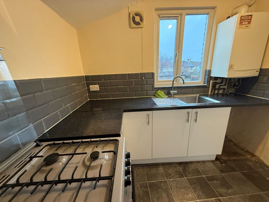 Property photo 3 of 5 Gallery