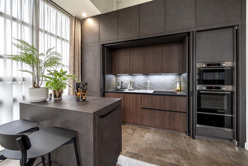 Property photo 1 of 33 55F2Taghluqx_Ntkgzcg8Q.Jpg