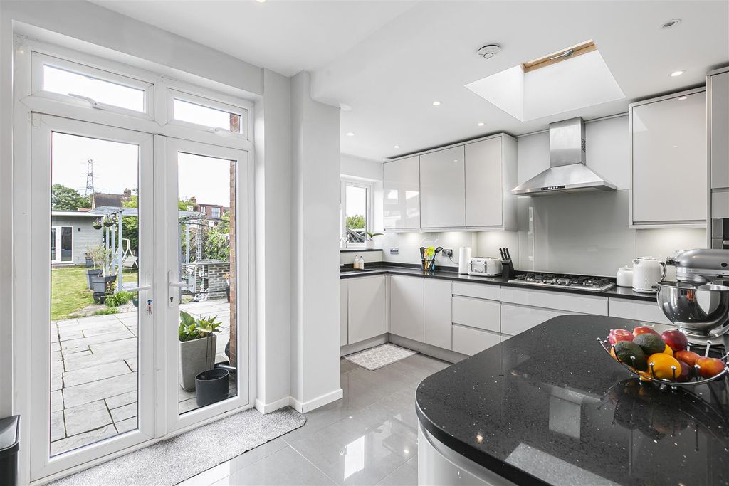 Property photo 1 of 14 4_55574.Jpg