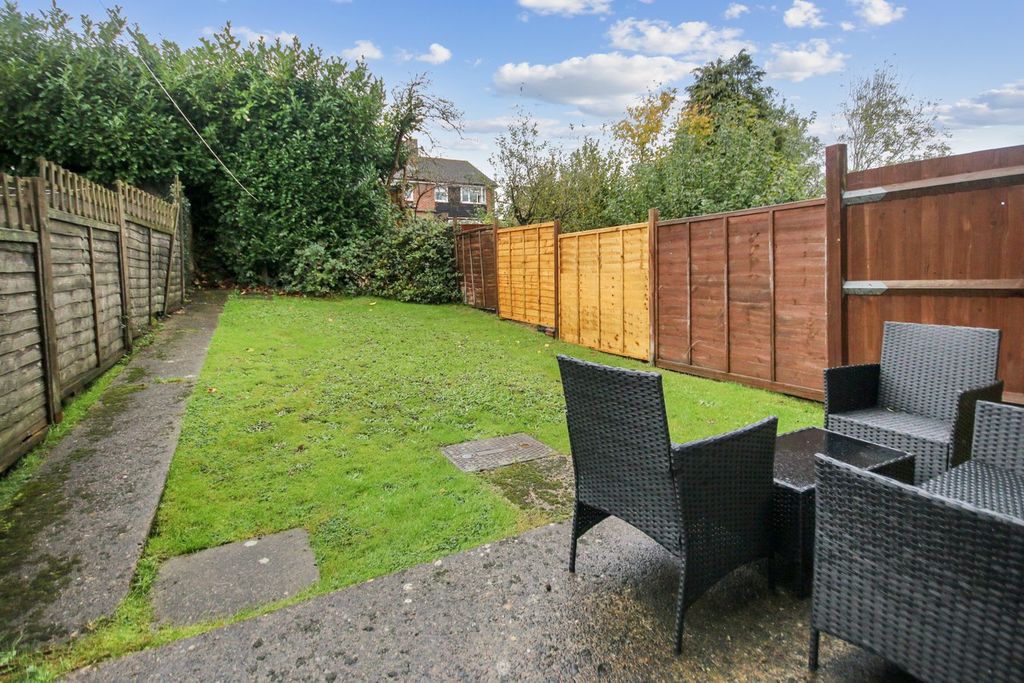 Property photo 2 of 9