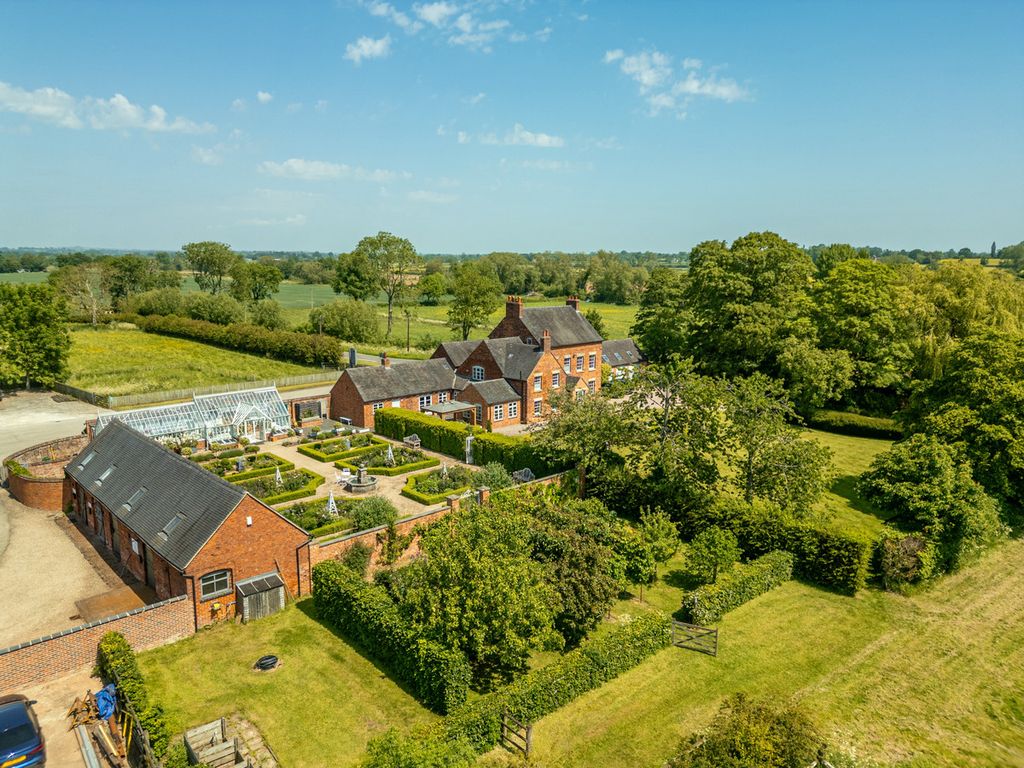 Additional image 25 of 7 bed detached house for saleLongford Lane, Church Broughton Derby DE65