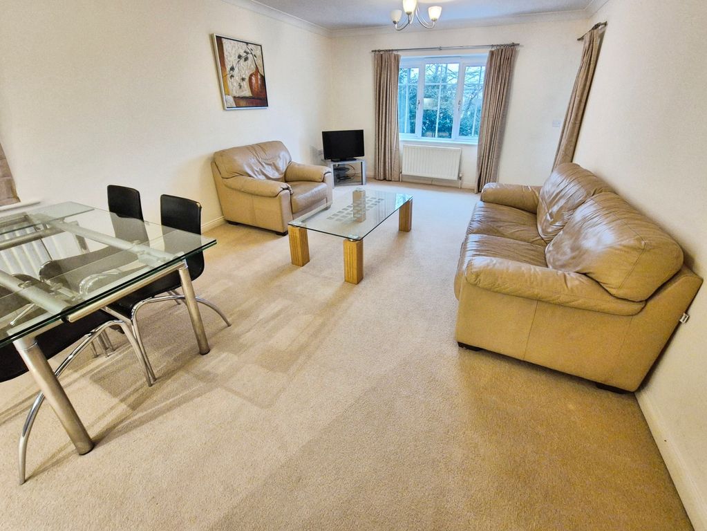 Property photo 3 of 11 Lounge/Dining Room