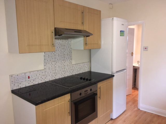 Property photo 3 of 6 Kitchen
