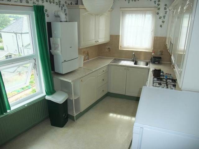 Property photo 2 of 7 Kitchen