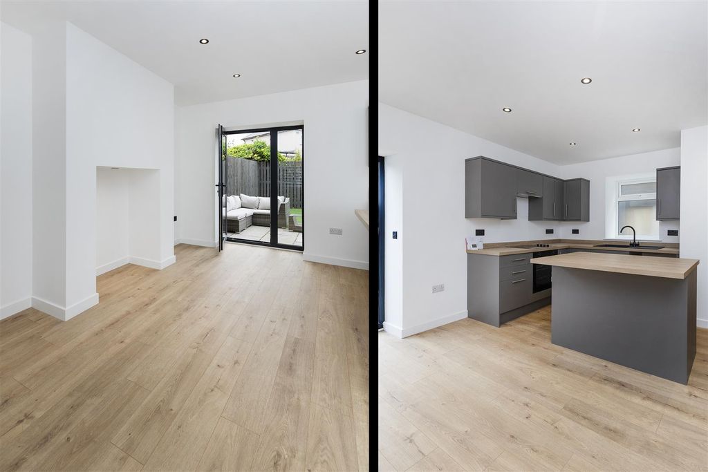 Property photo 2 of 40