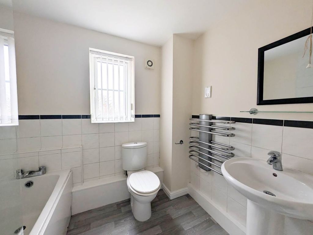 Property photo 3 of 10 Pxl_20251217_125958583