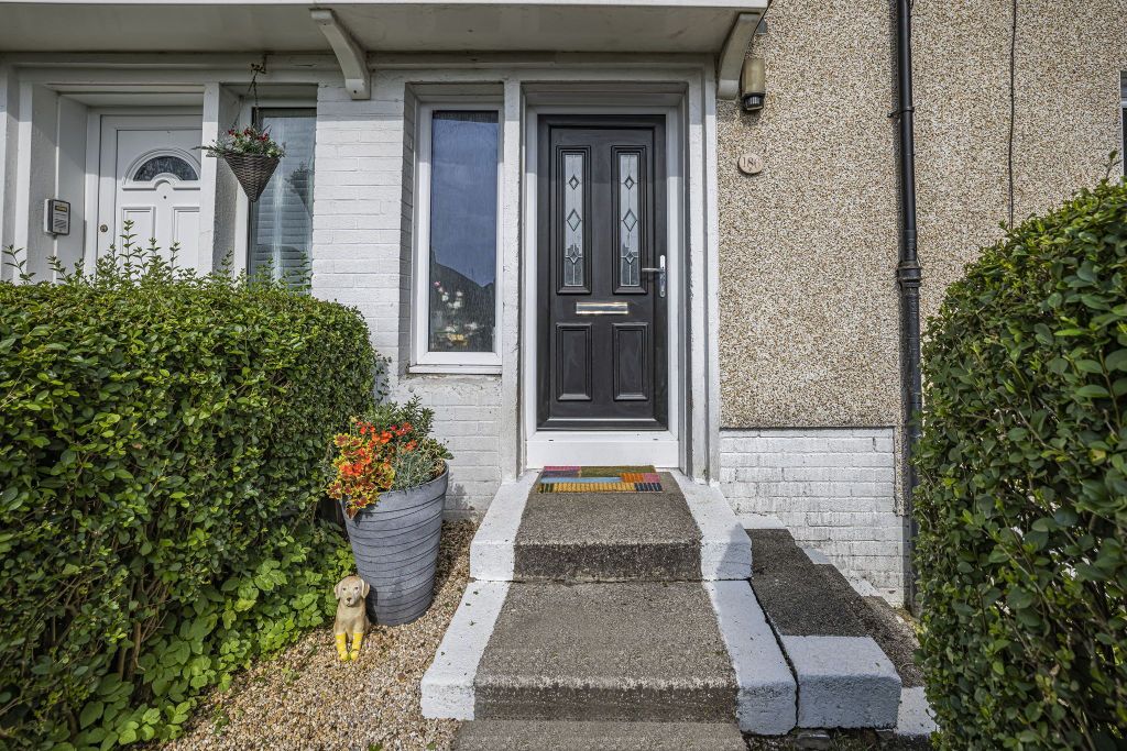 Property photo 2 of 34