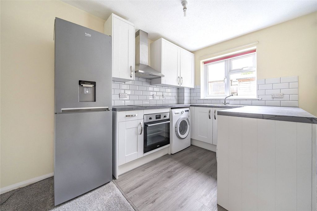 Property photo 2 of 16 2 - Picture No. 07