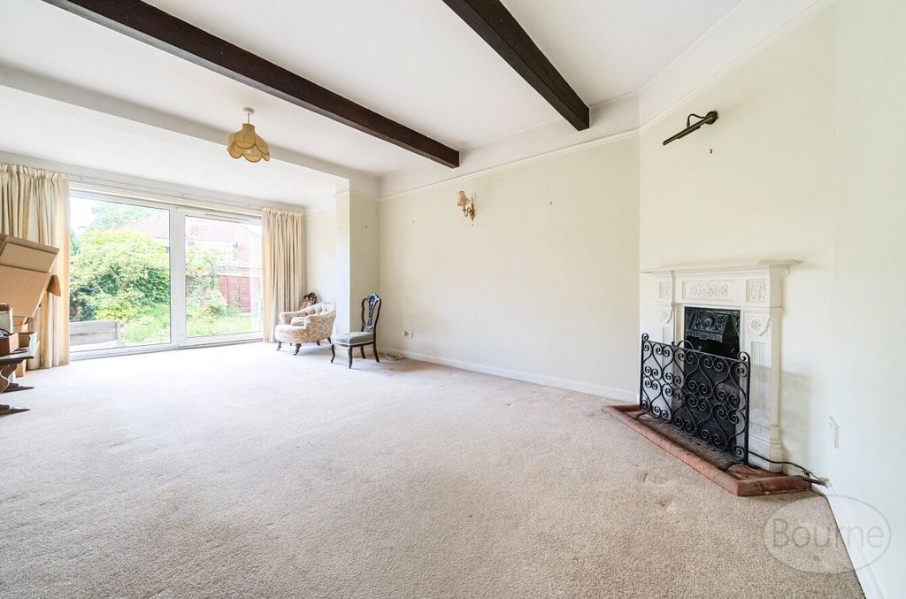 Property photo 2 of 19 Picture No. 05