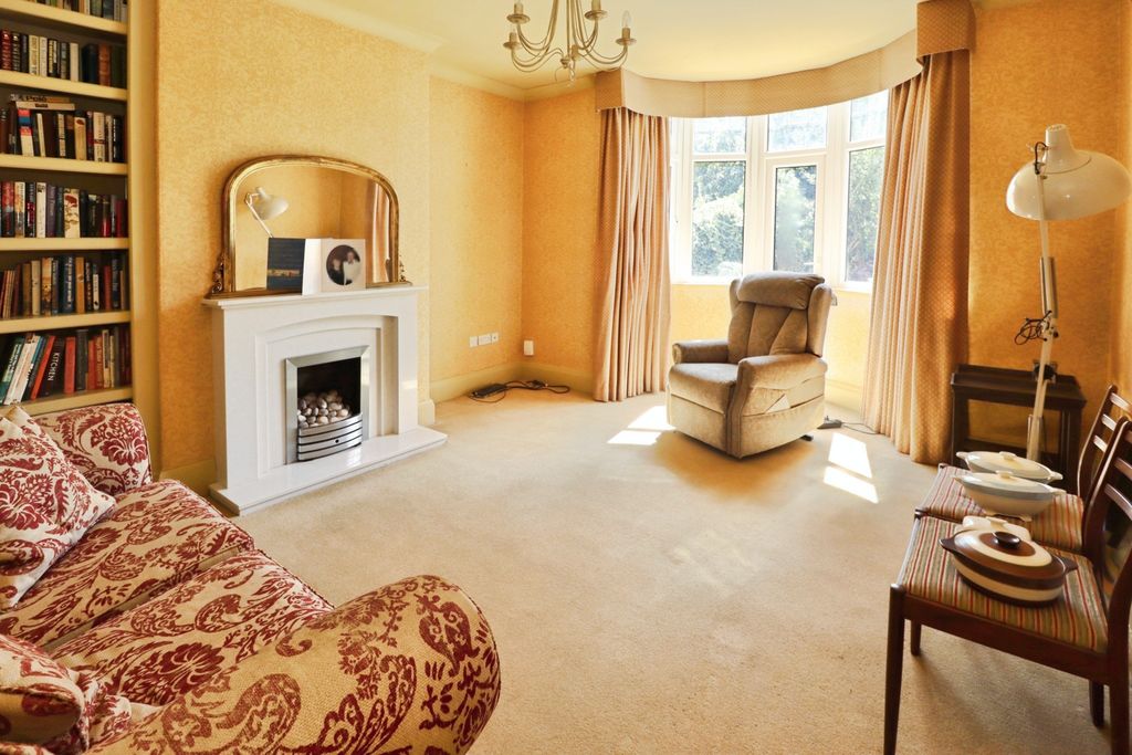 Property photo 3 of 26