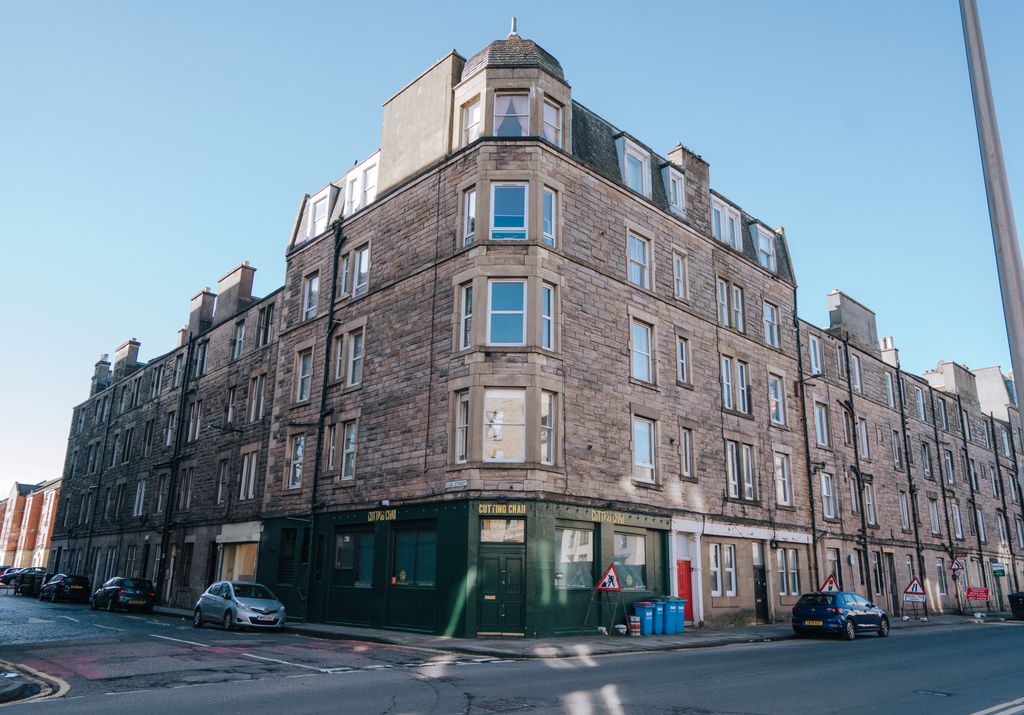 Property photo 1 of 21 Primary Property Image