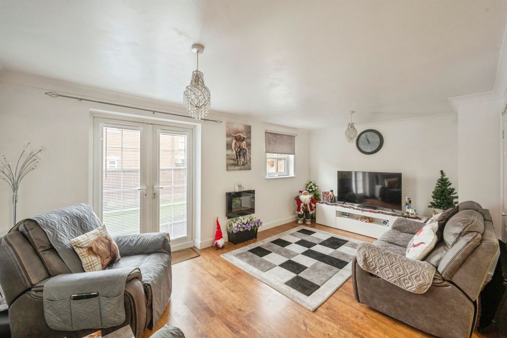 Property photo 2 of 22