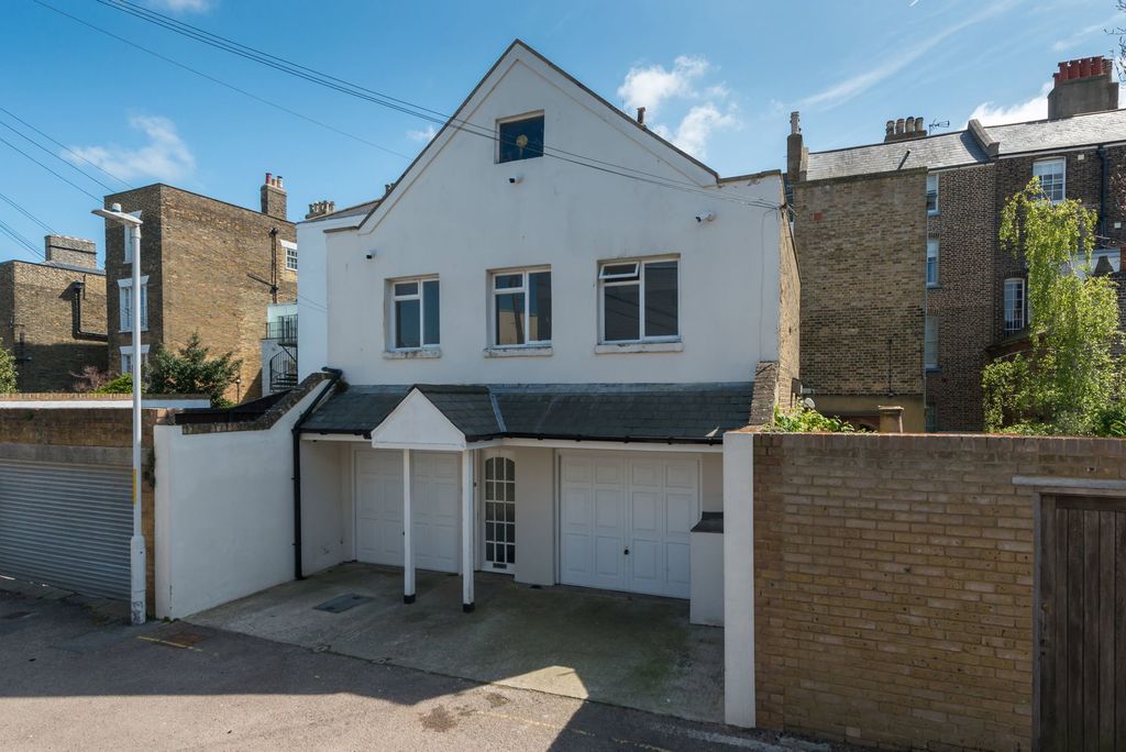 Additional image 24 of 7 bed terraced house for saleNelson Crescent, Ramsgate CT11