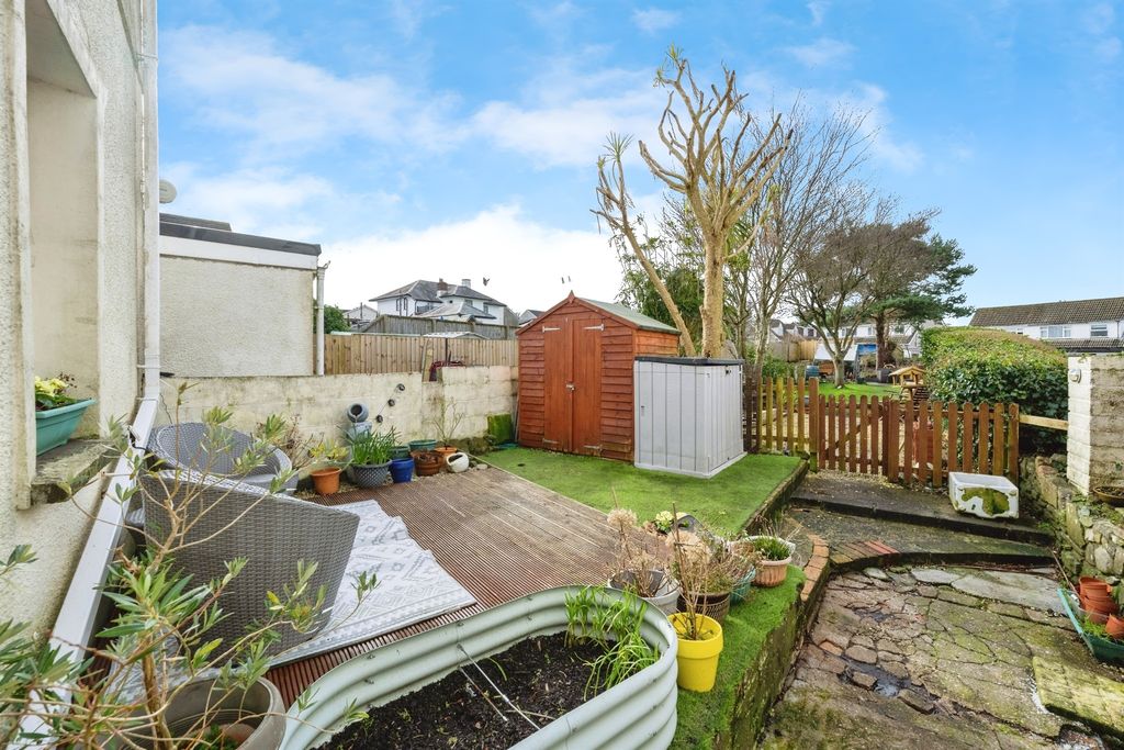 Property photo 3 of 20