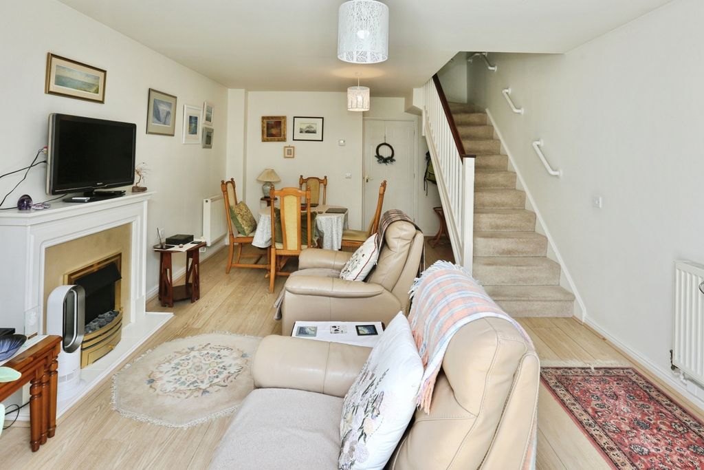 Property photo 2 of 15 Pbox-Img.Jpg