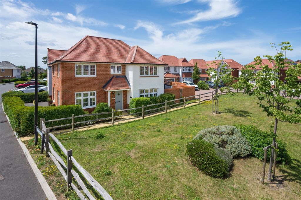 Property photo 1 of 26 Robinson Road, Herne Bay